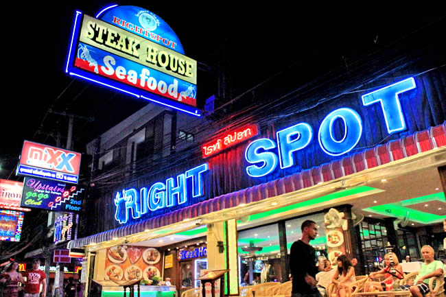Right Spot Seafood & Steak House 