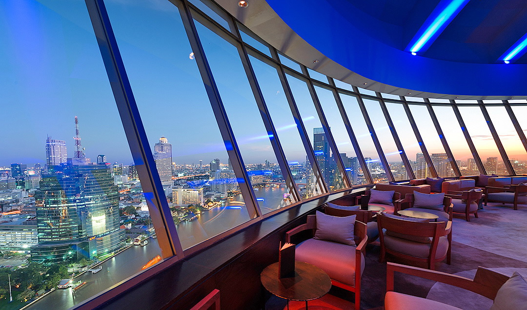 360 Rooftop Bar в Millennium Hilton