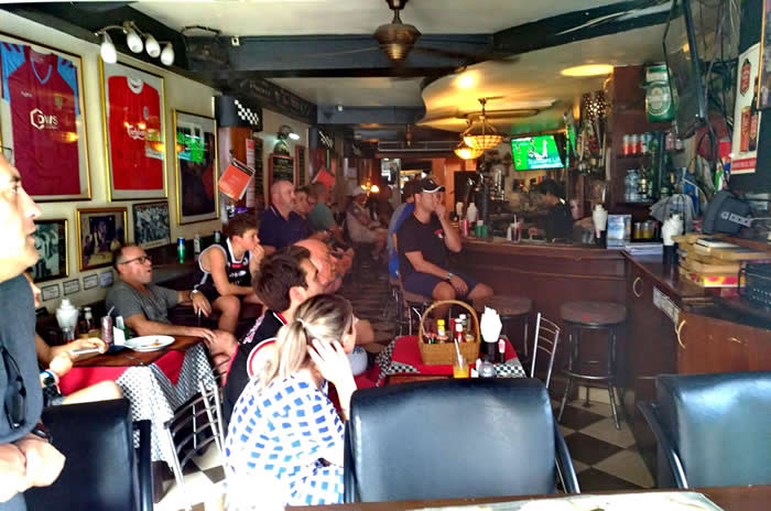 The Chequers Bar bangkok 
