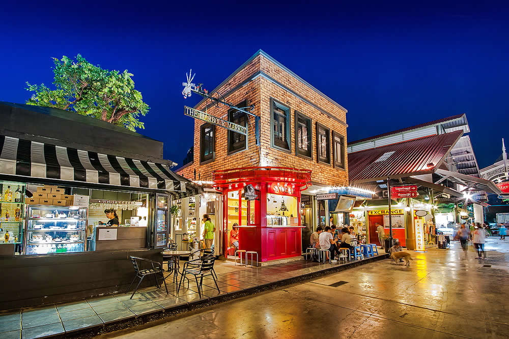 Asiatique The Riverfront (Азиатик)