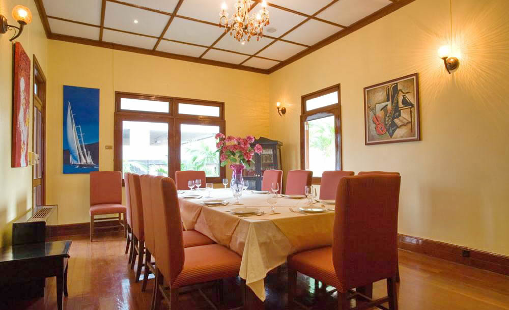 Французский Ресторан Aubergine в Бангкоке