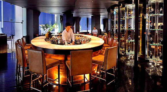 Distil Bar в lebua Bangkok 