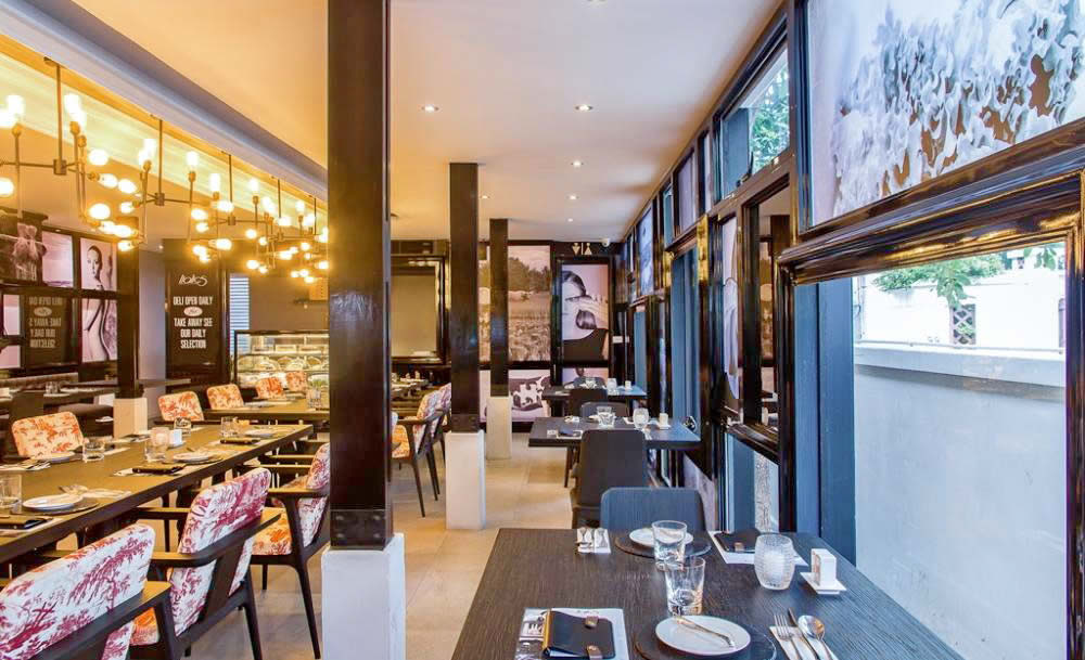 Italics Restaurant Bangkok - Итальянский Ресторан в Плоенчит