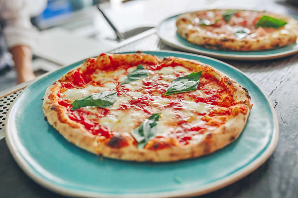 Pizza Massilia Truck - Классное Место в Центре Силома