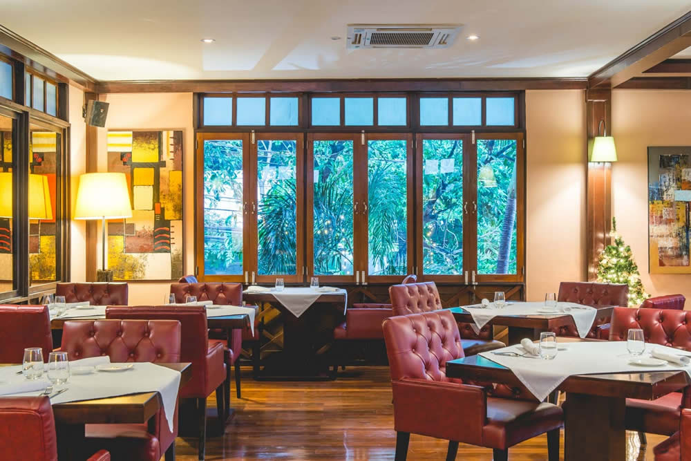 Lenzi Tuscan Kitchen Bangkok - Итальянский Ресторан в Плоенчит