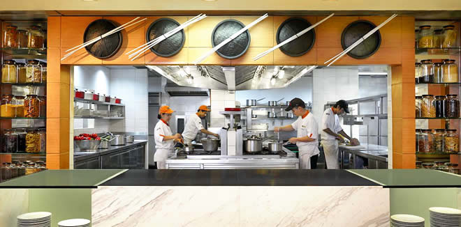 Garage Burger & Grill Bangkok - Американский Ресторан Бургеров в All Seasons Place в Плоенчит