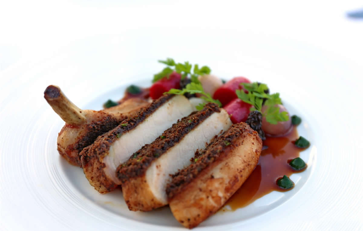 Ресторан Sirocco at Tower Club в lebua