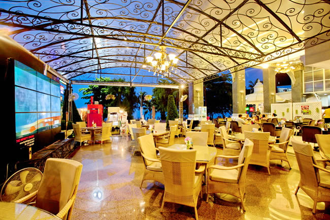 Ресторан Le Kitchen в LK The Empress Pattaya
