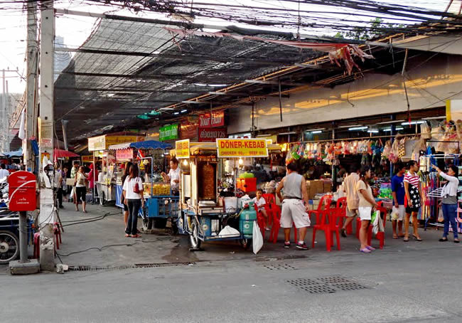 Рынок Soi Buakhao Market